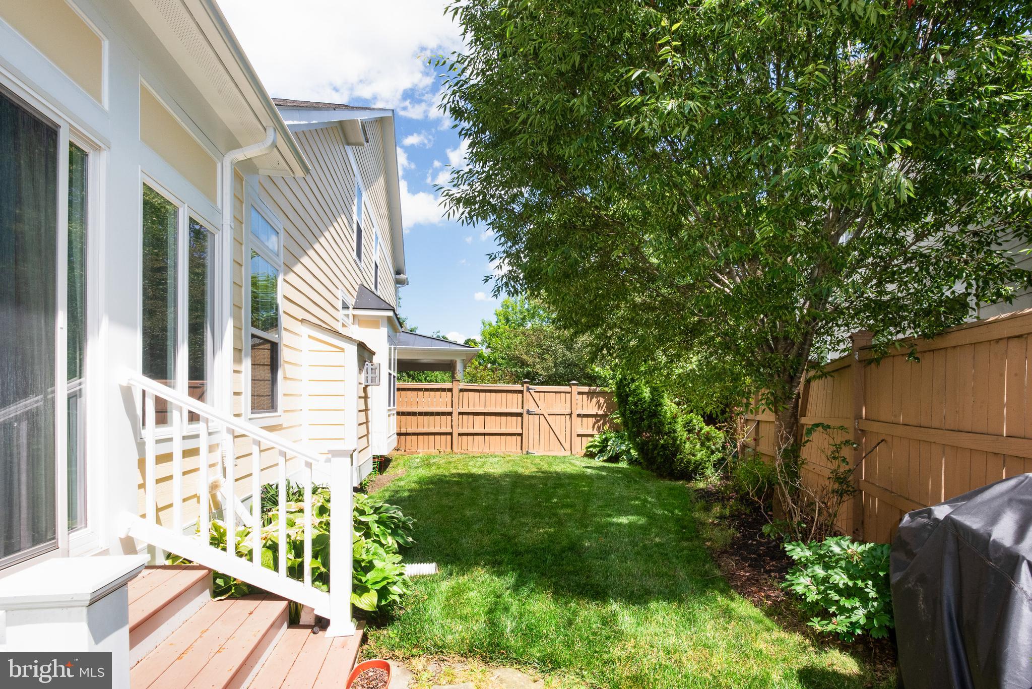 28250 Knapps Lot St