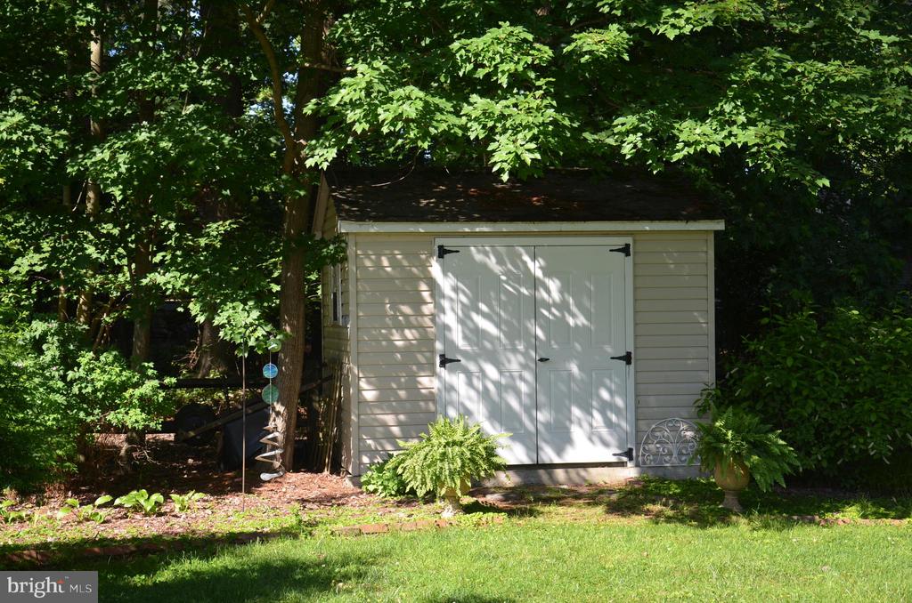 913 Riverview Ter