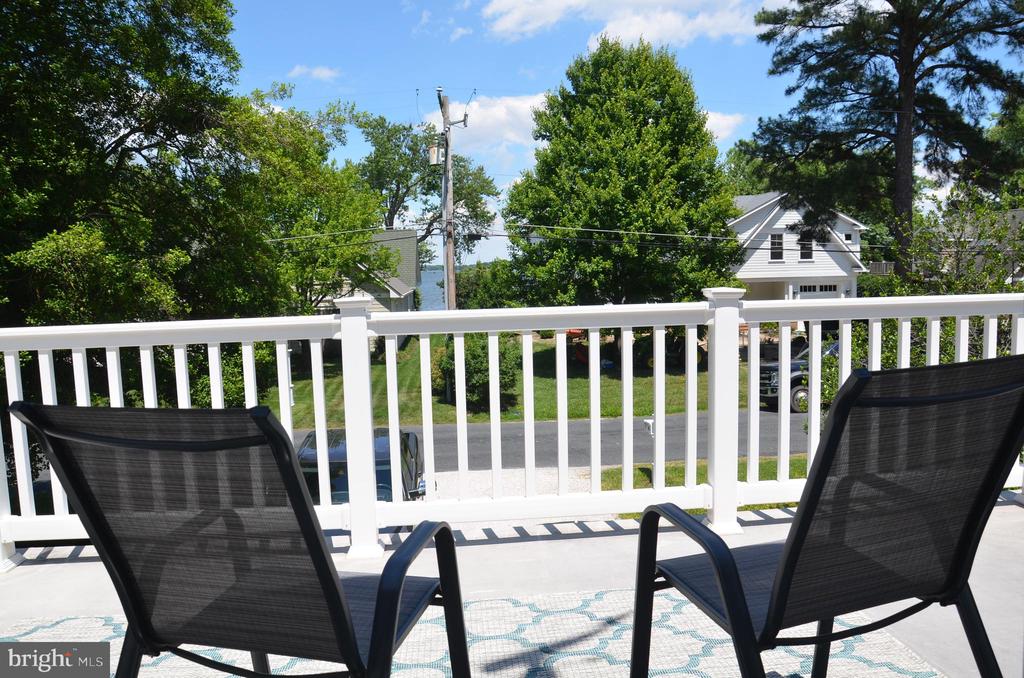 913 Riverview Ter