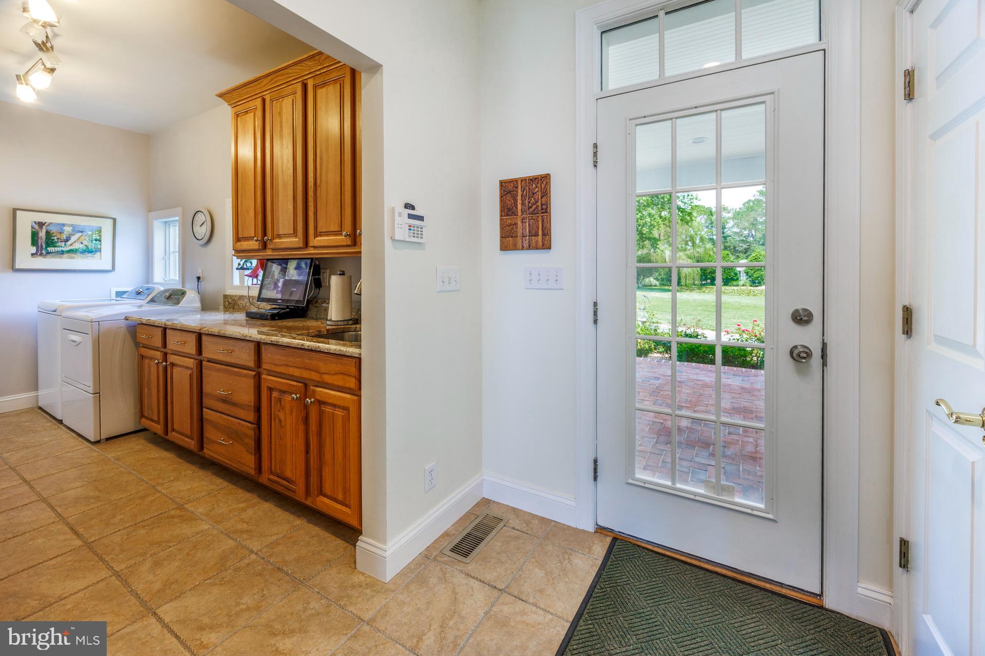 24917 W Ferry Neck Rd