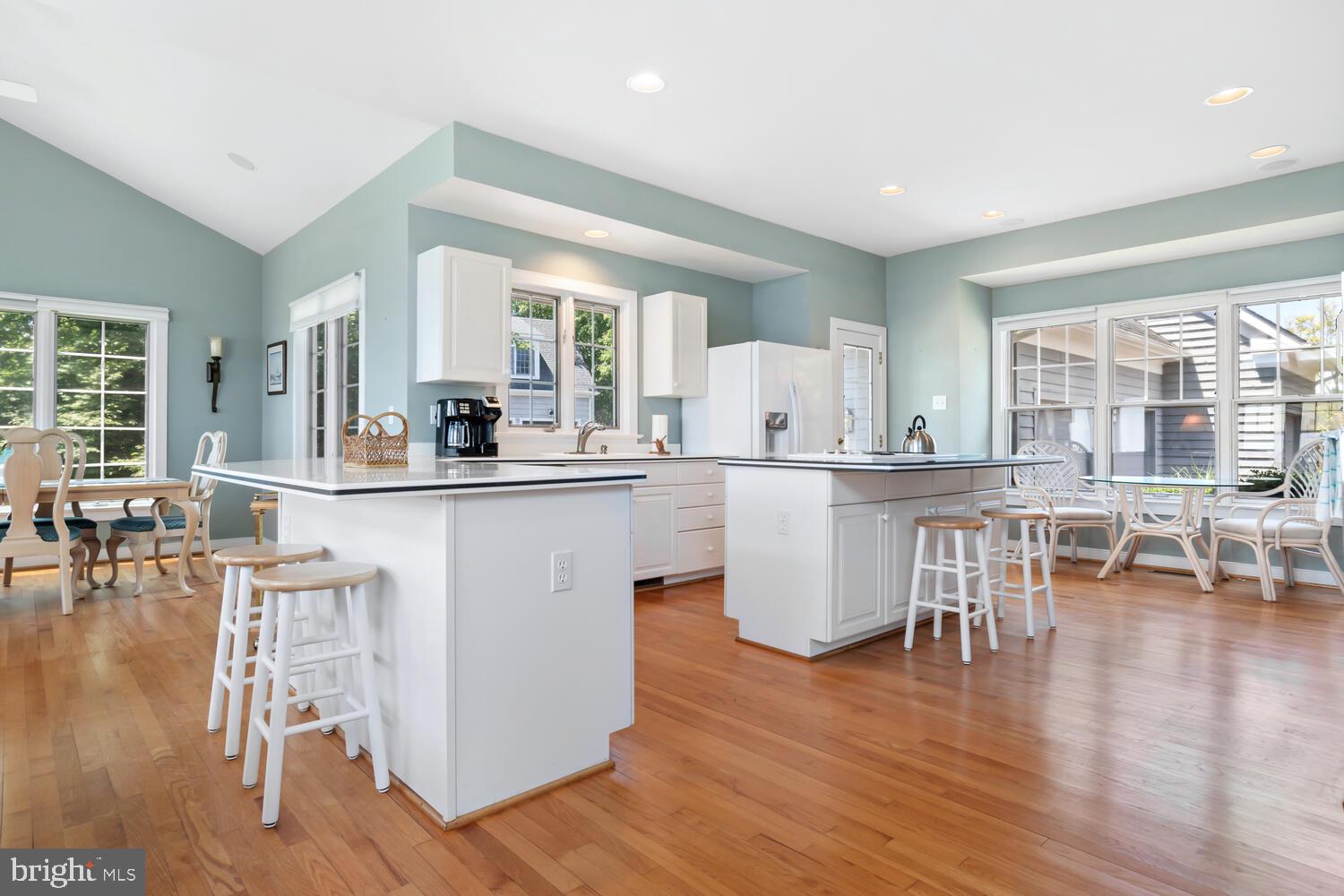 21501 Island Club Rd