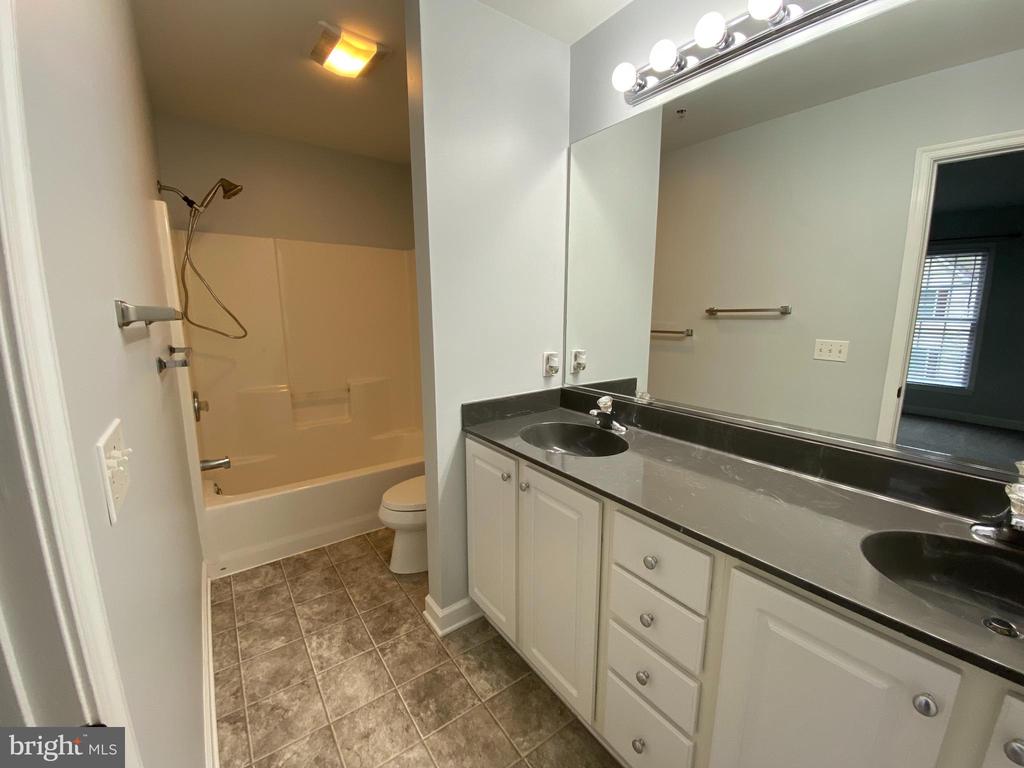 28447 Pinehurst Cir