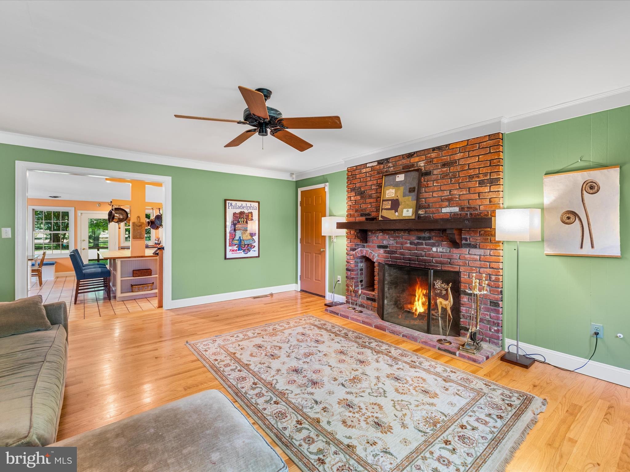 6343 Canterbury Dr