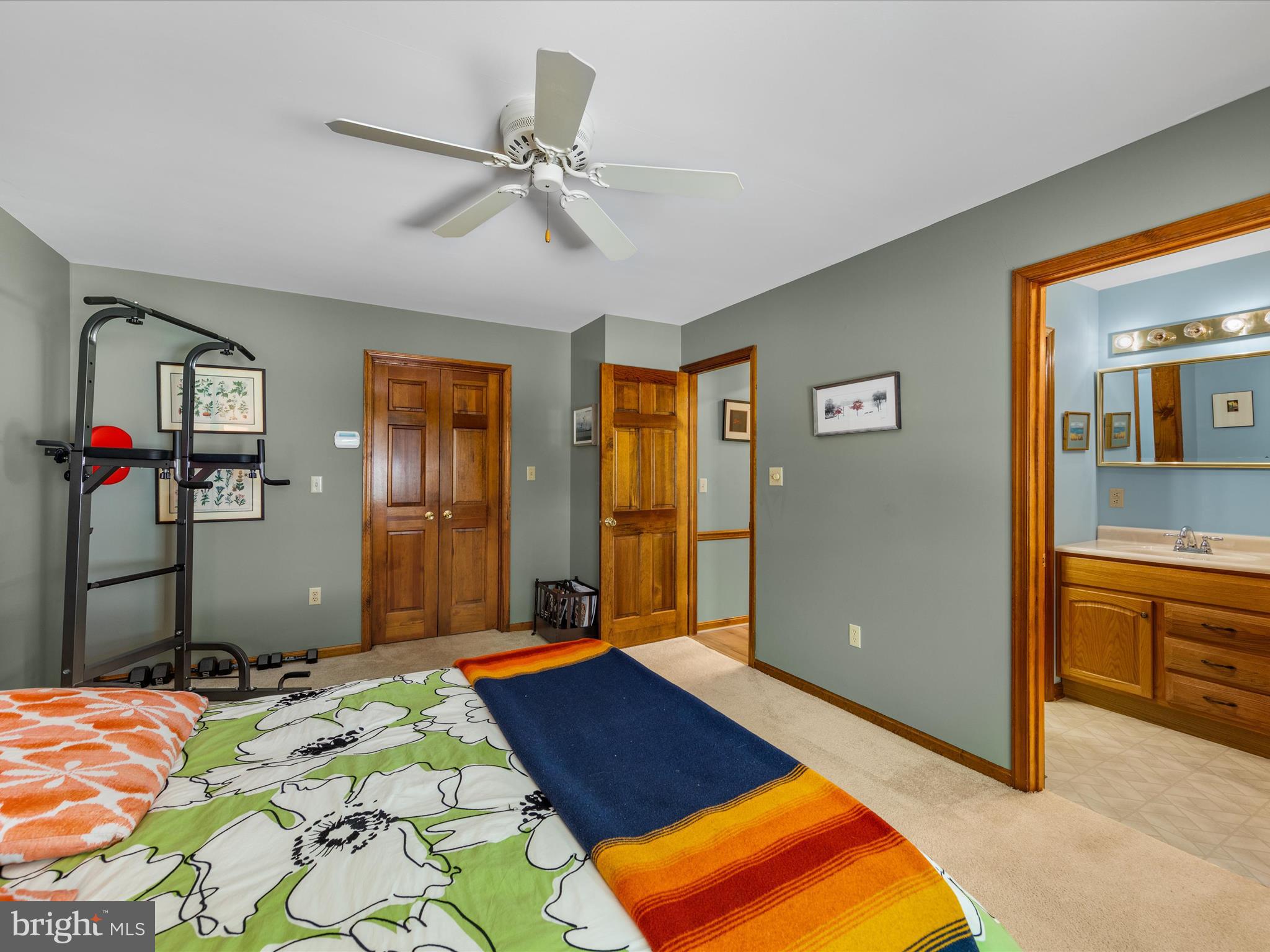 6343 Canterbury Dr