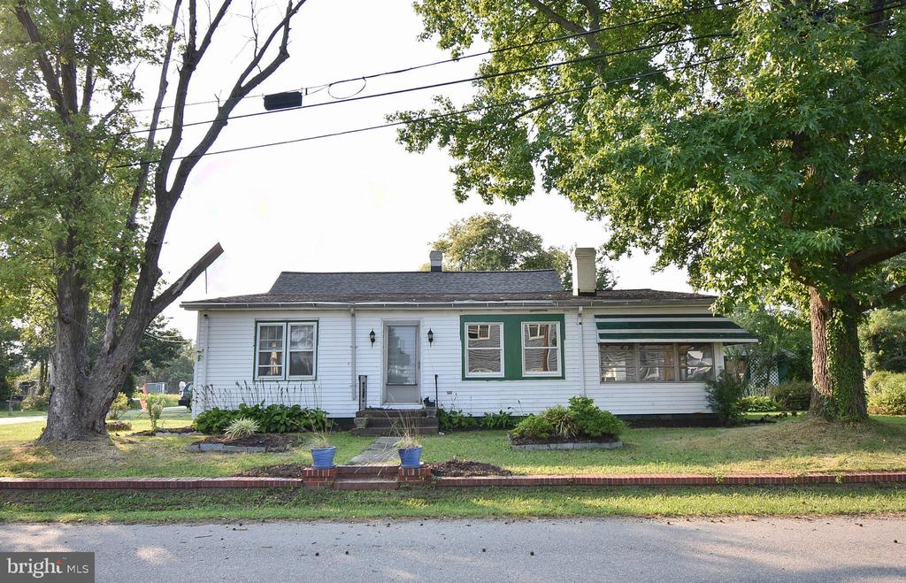 21585 Camper Circle