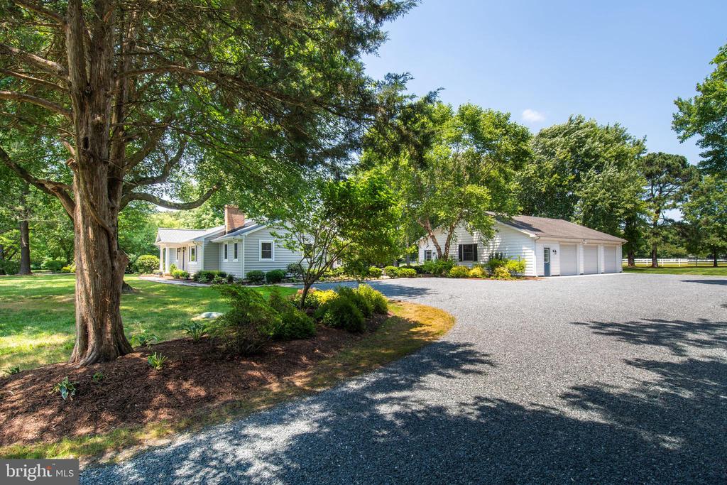 26306 Royal Oak Rd