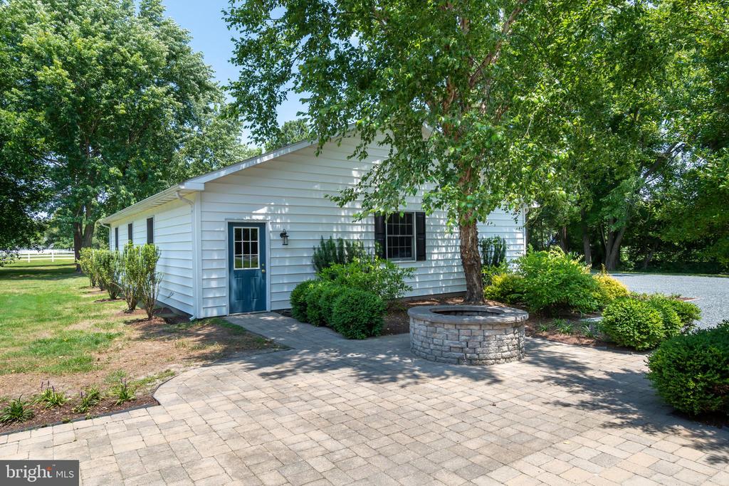 26306 Royal Oak Rd