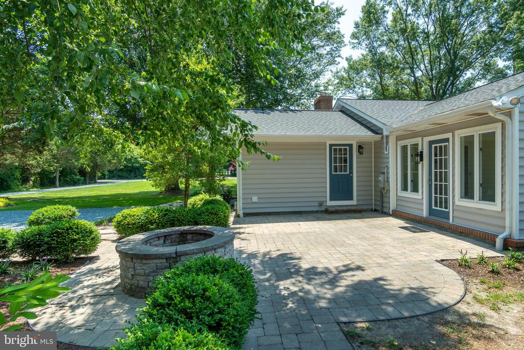 26306 Royal Oak Rd