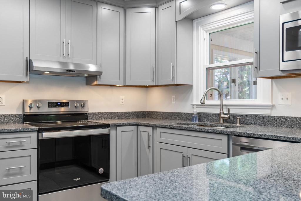 26306 Royal Oak Rd