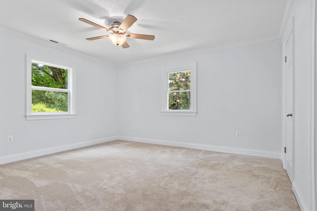 26306 Royal Oak Rd