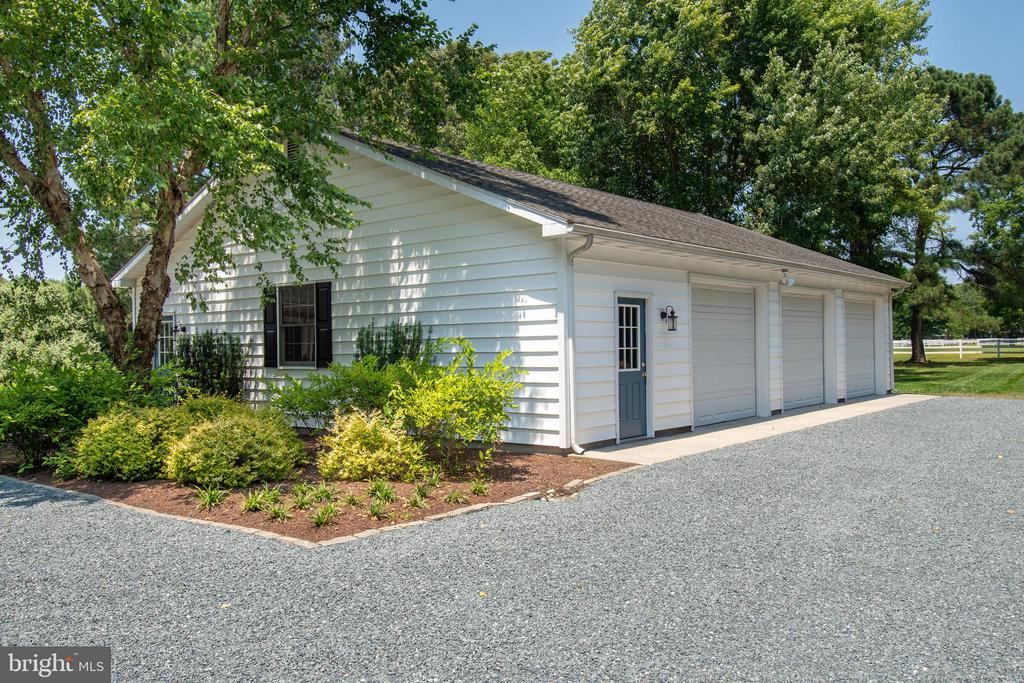 26306 Royal Oak Rd