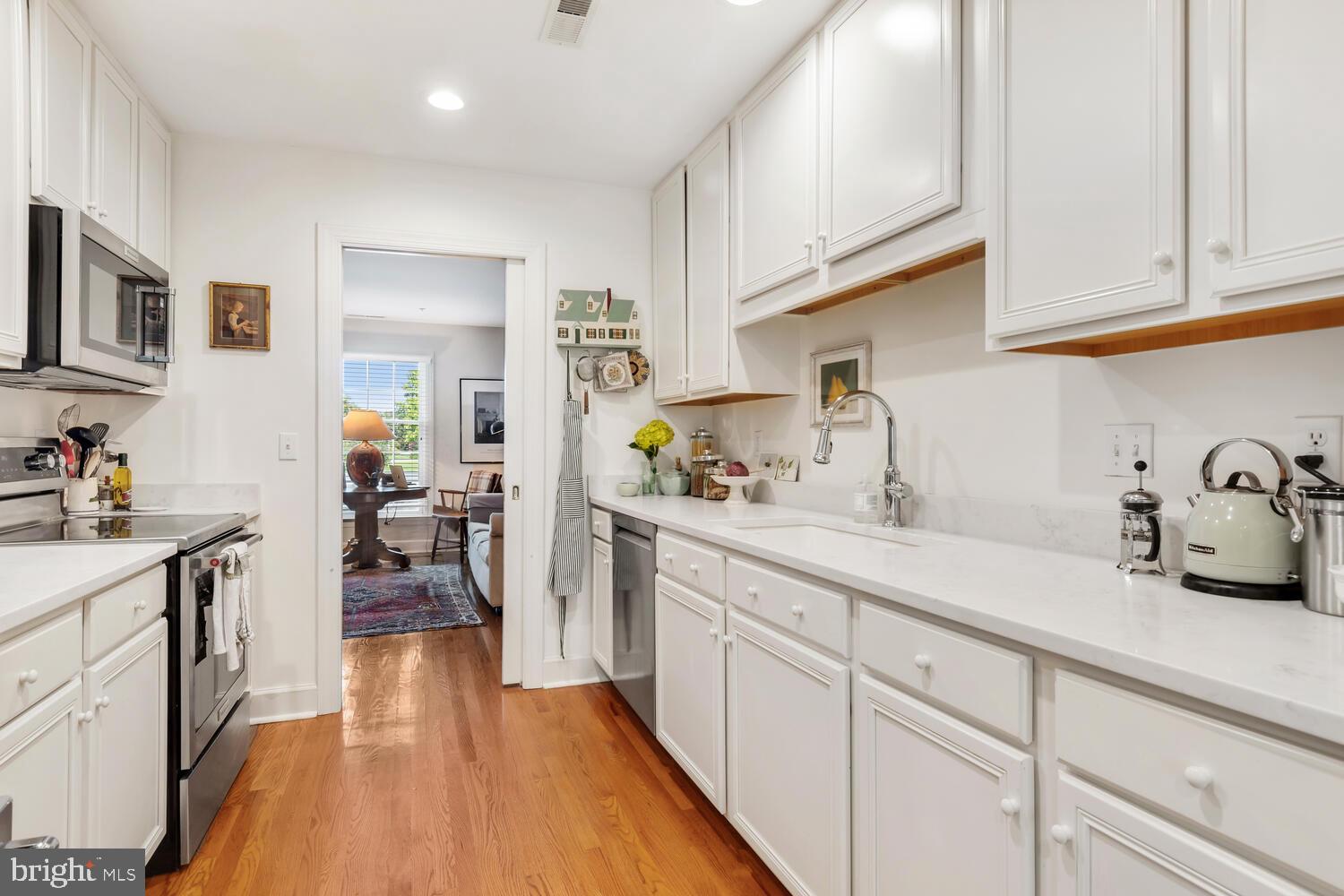 9521 QUAIL HOLLOW DR #603