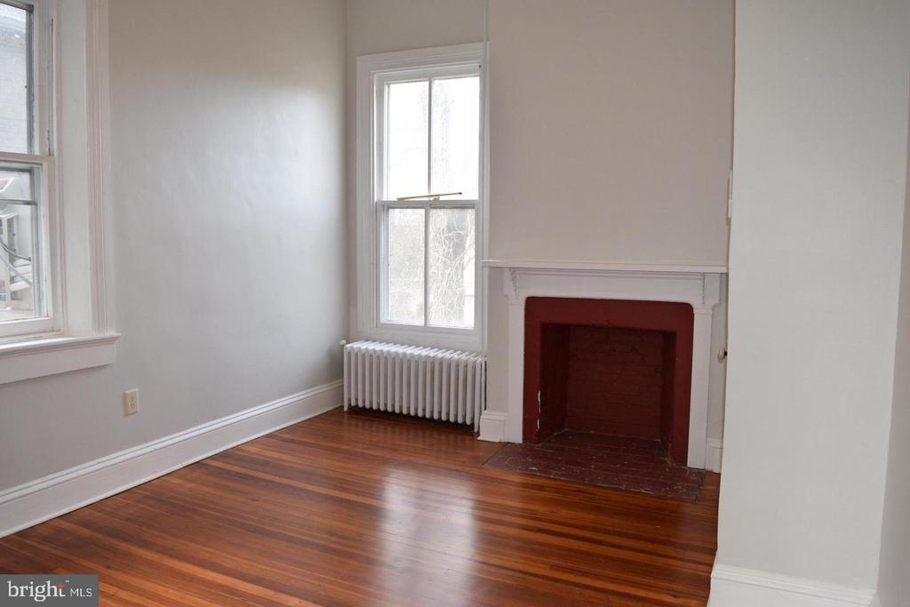 10 SOUTH ST #3