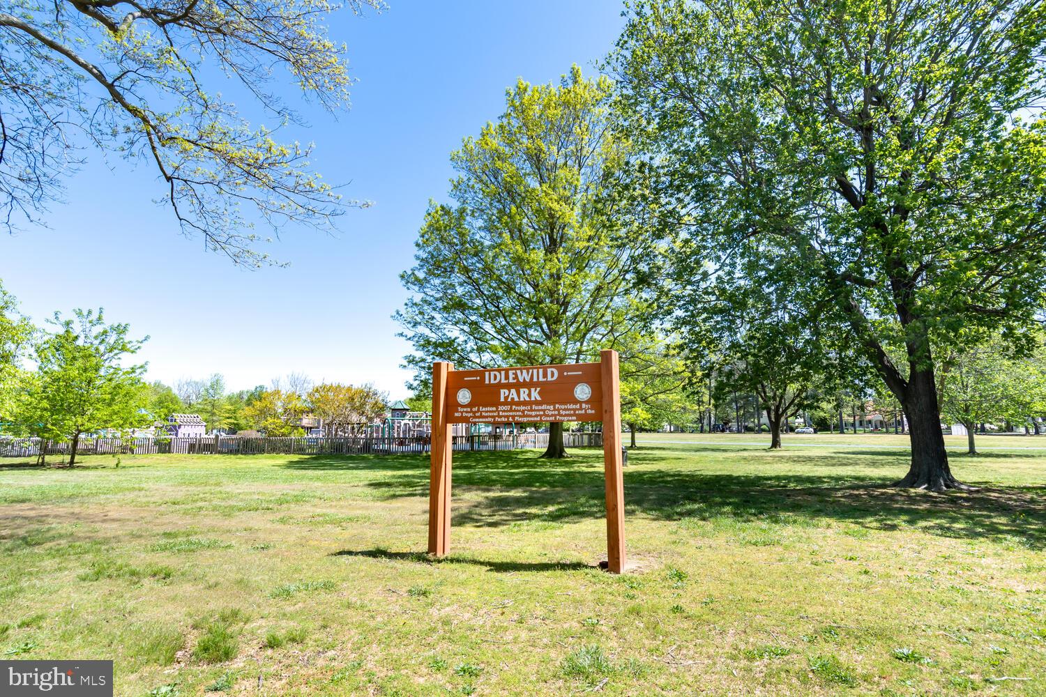 510 Brookletts Ave #201