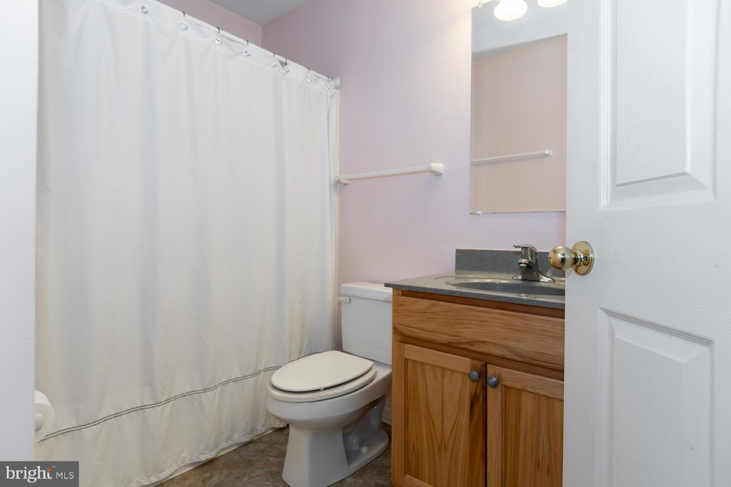 510 Brookletts Ave #201