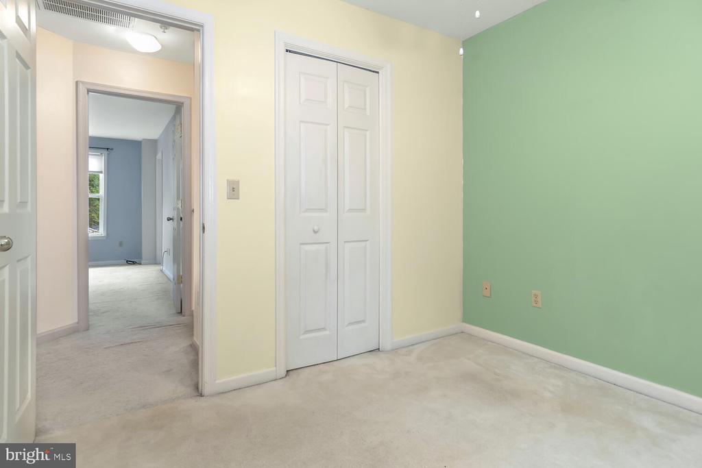 510 Brookletts Ave #201