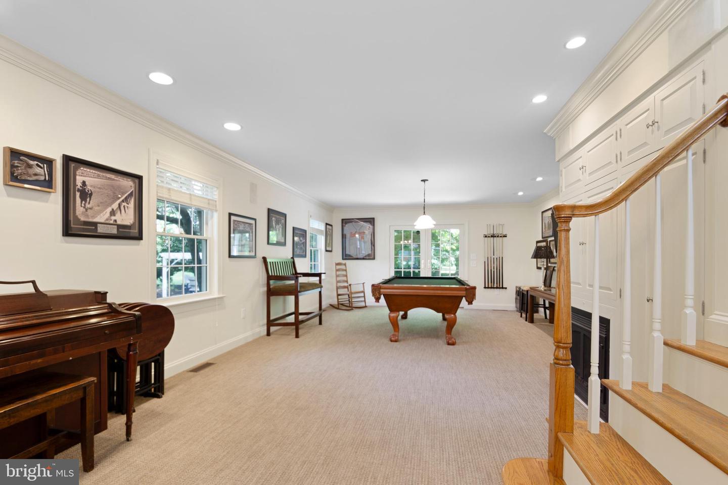 7768 Woodland Cir