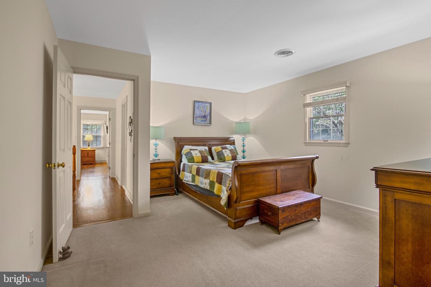 7768 Woodland Cir