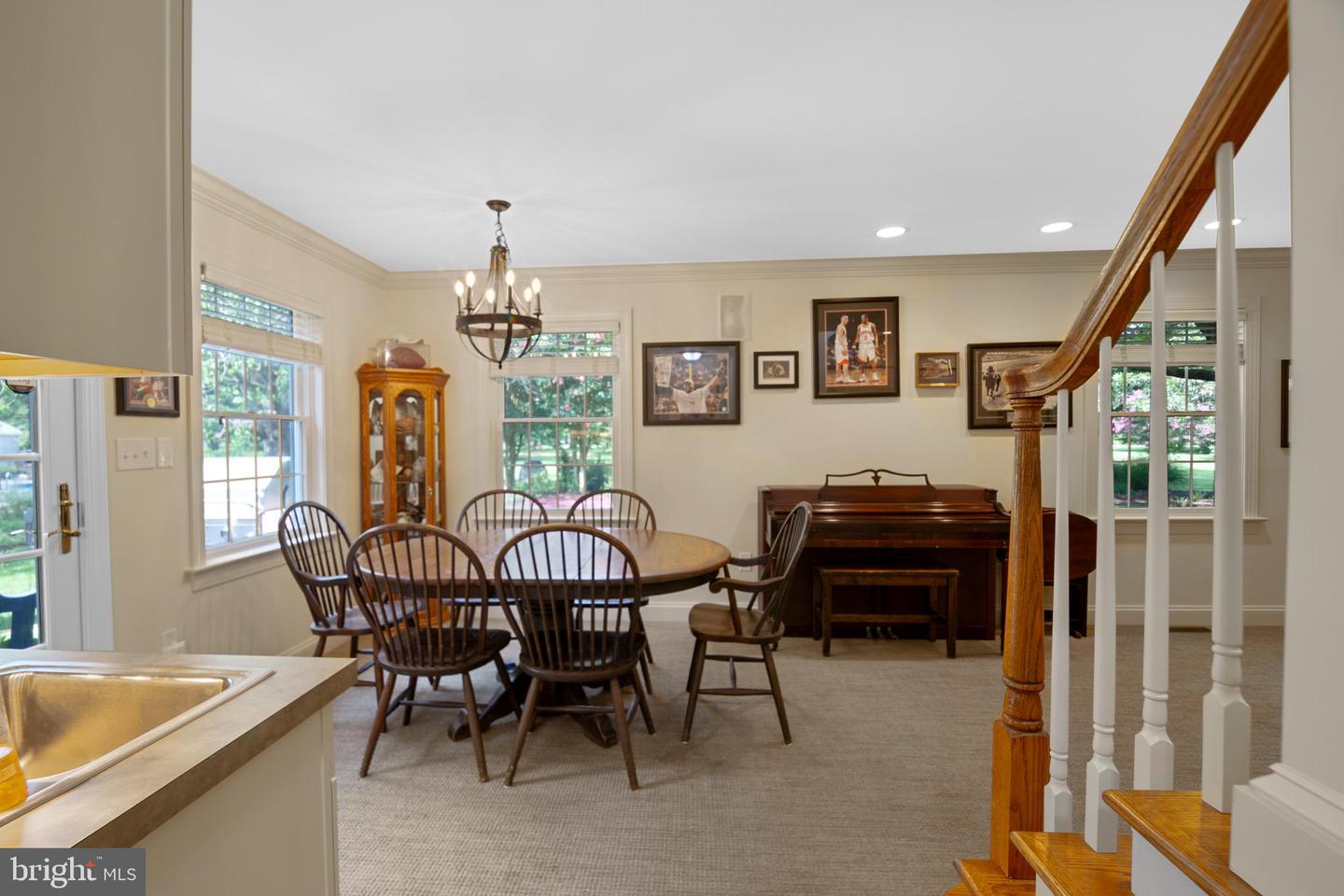 7768 Woodland Cir