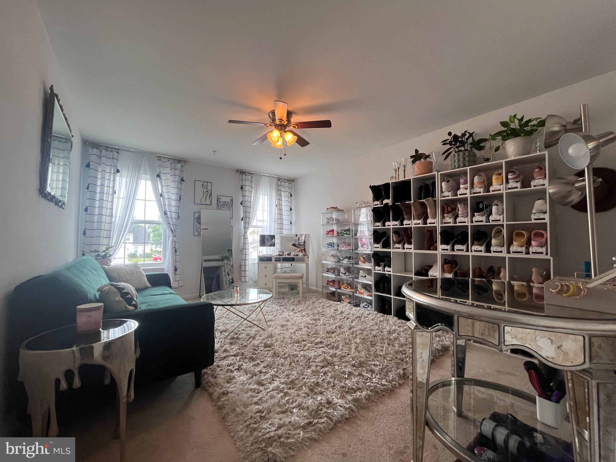 701 Meadow Dr
