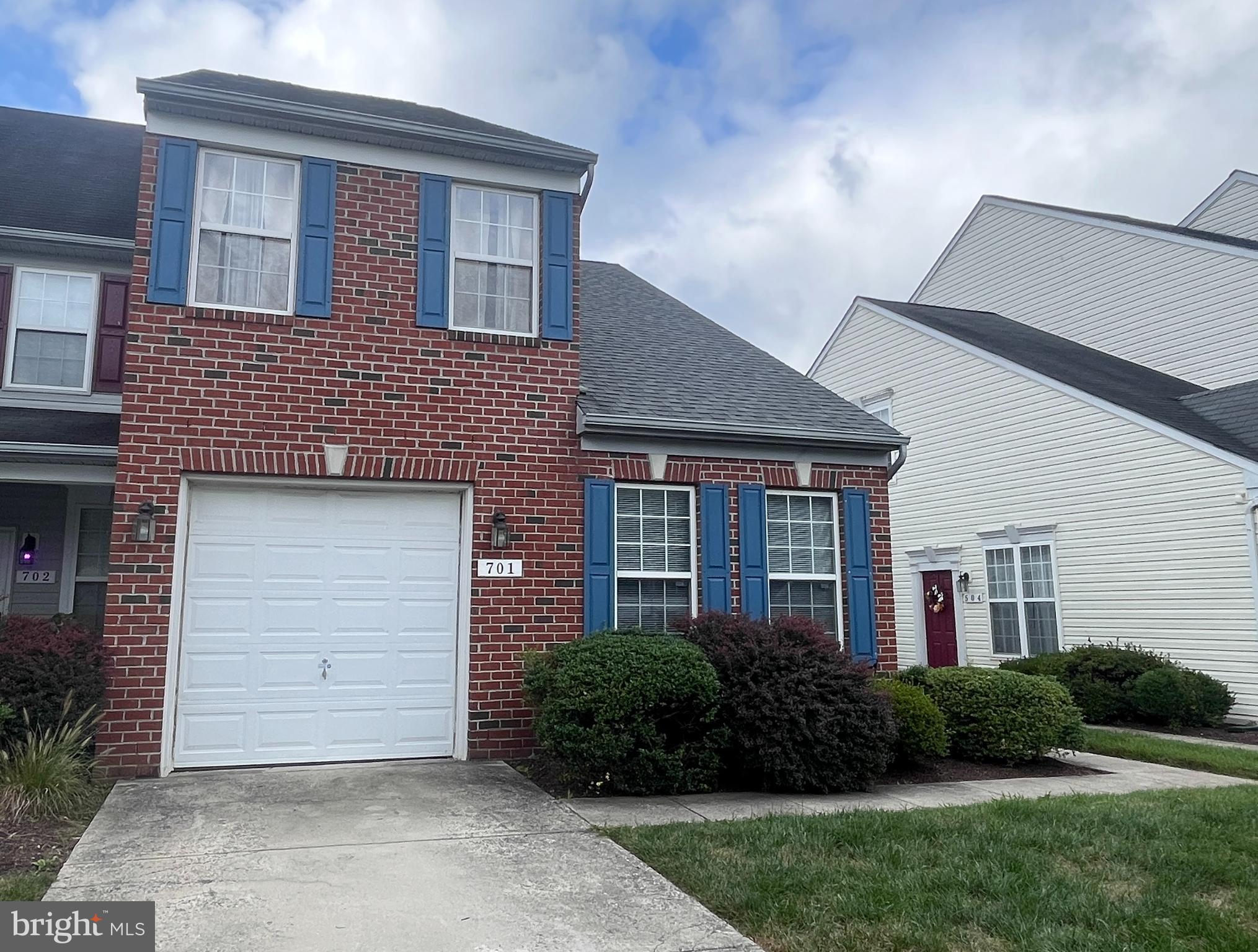 701 Meadow Dr