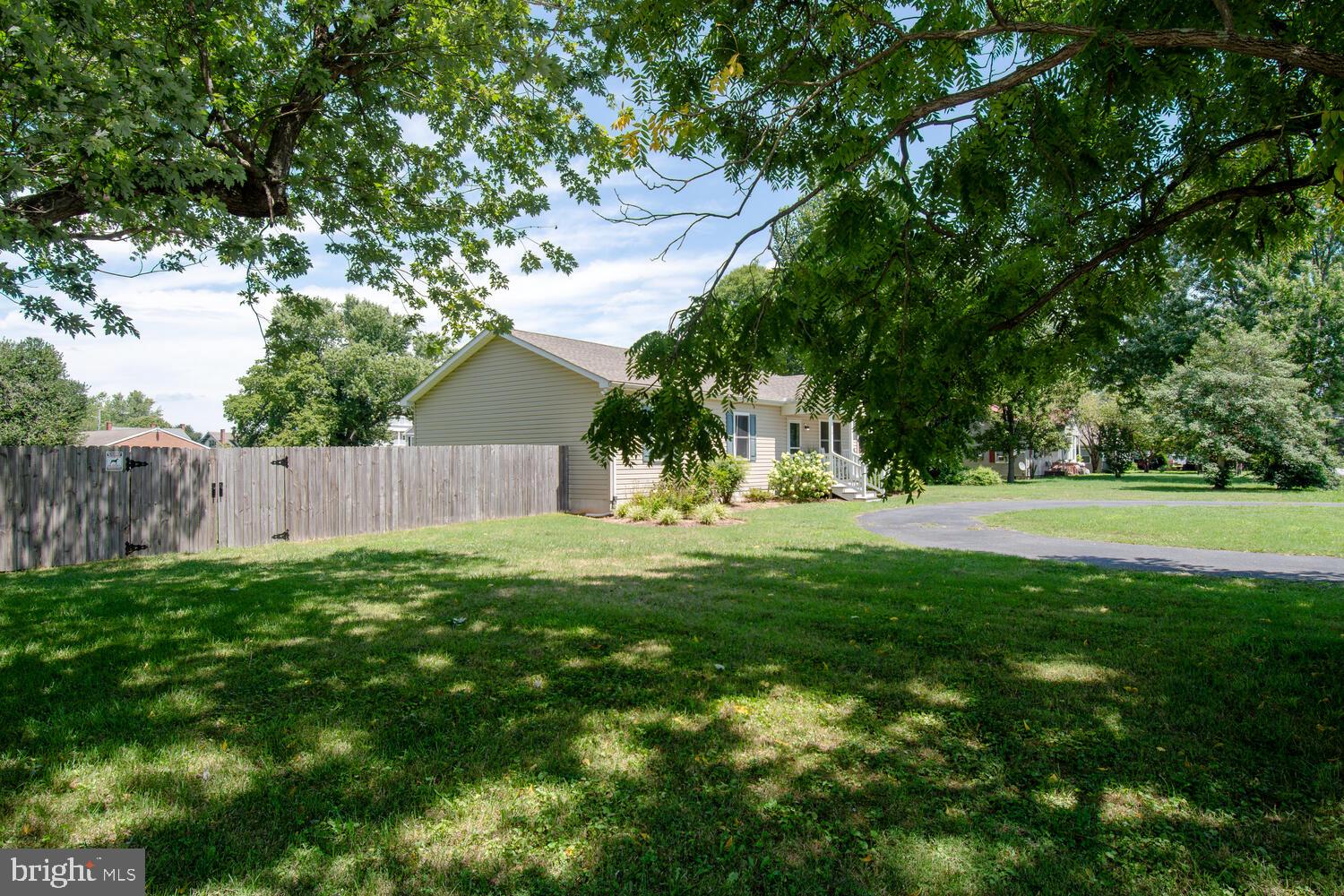 29314 Greenfield Ave