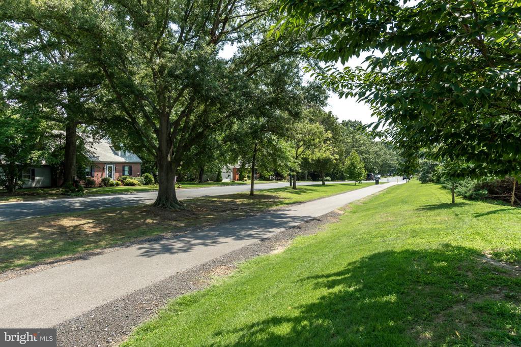 306 Maple Ave