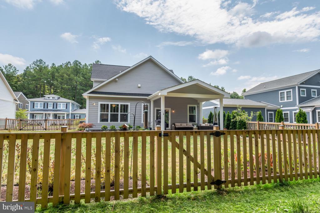 8218 Beaver Beck Ct