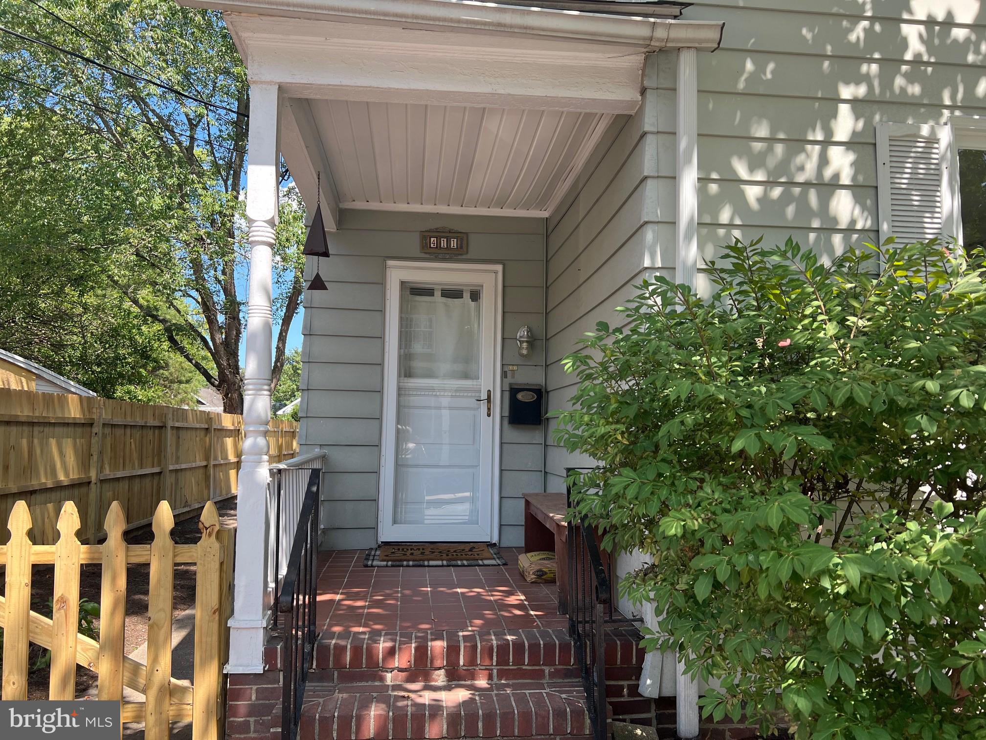 411 NORTH ST