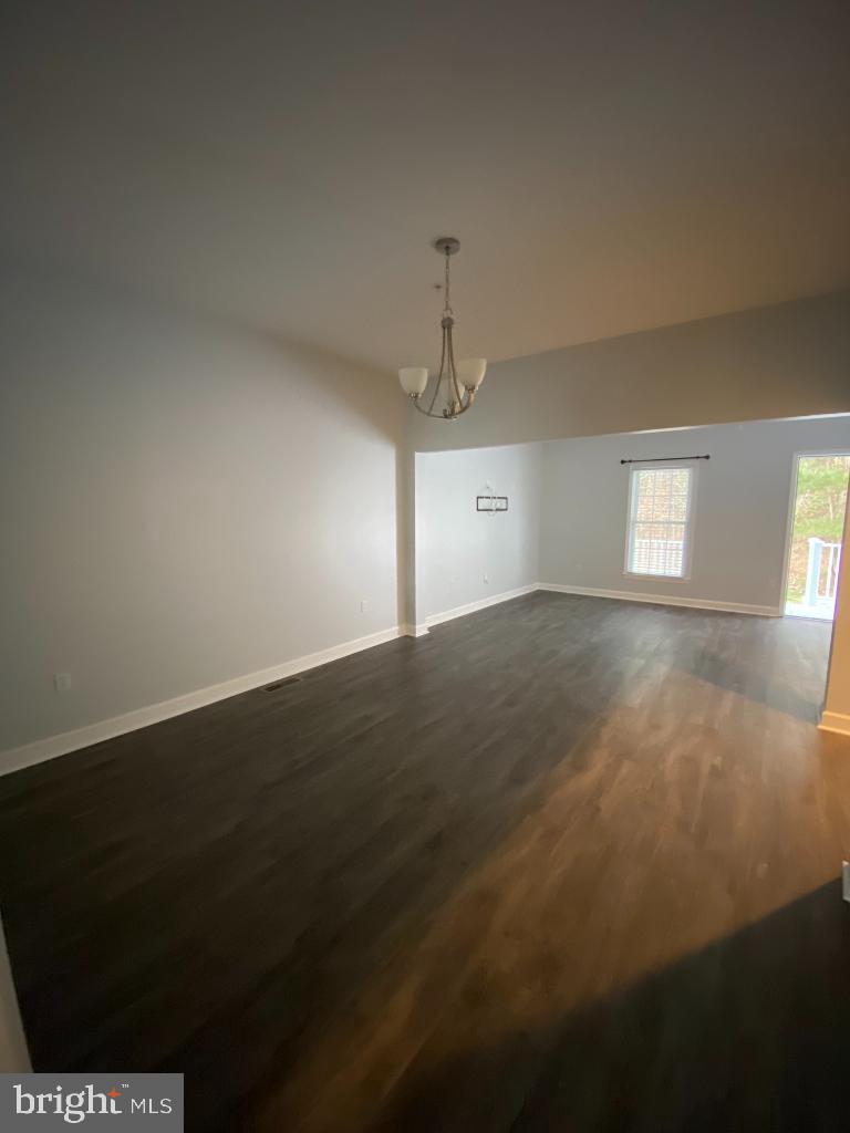 28447 PINEHURST CIR