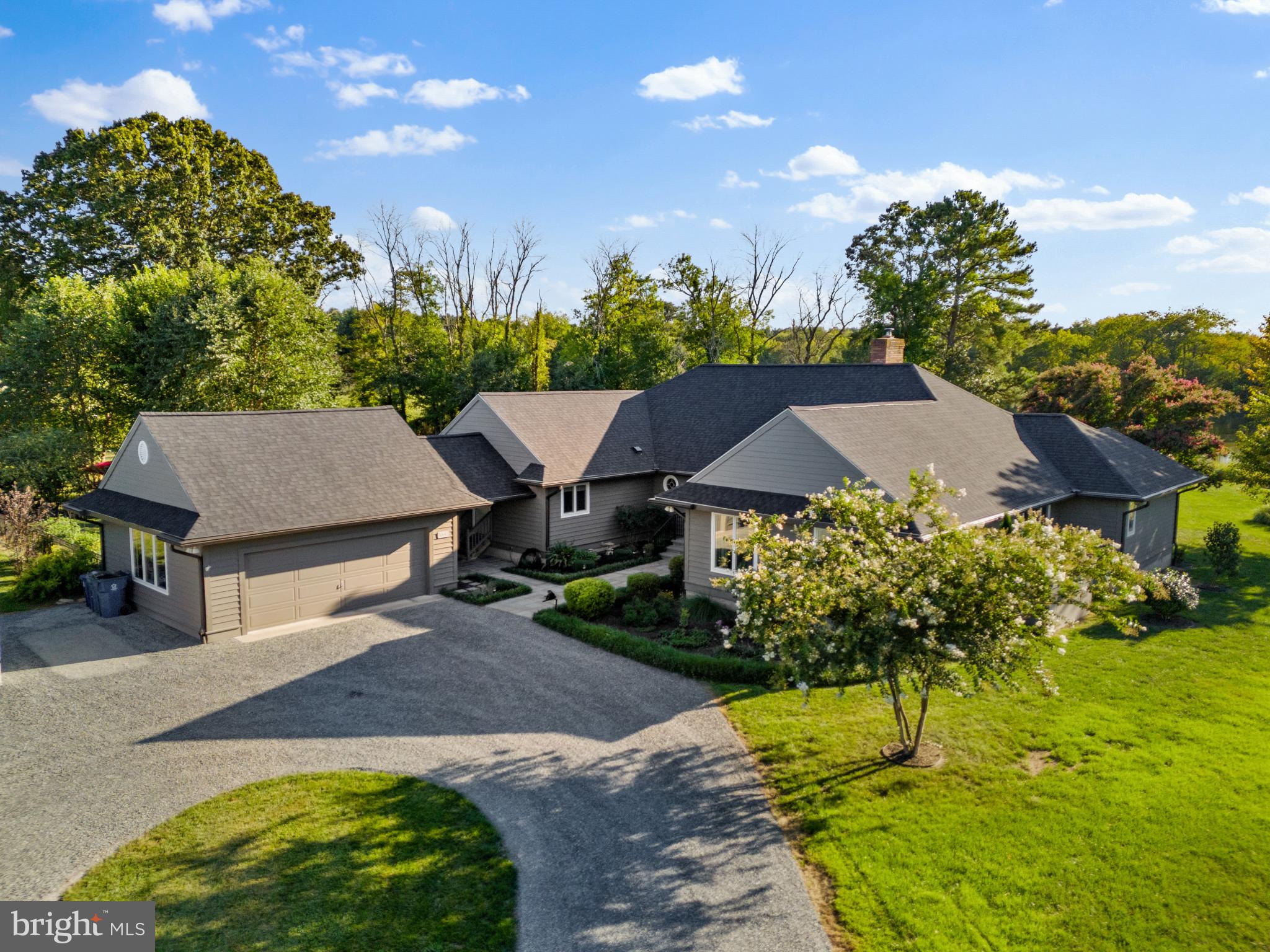 8645 Northbend Cir