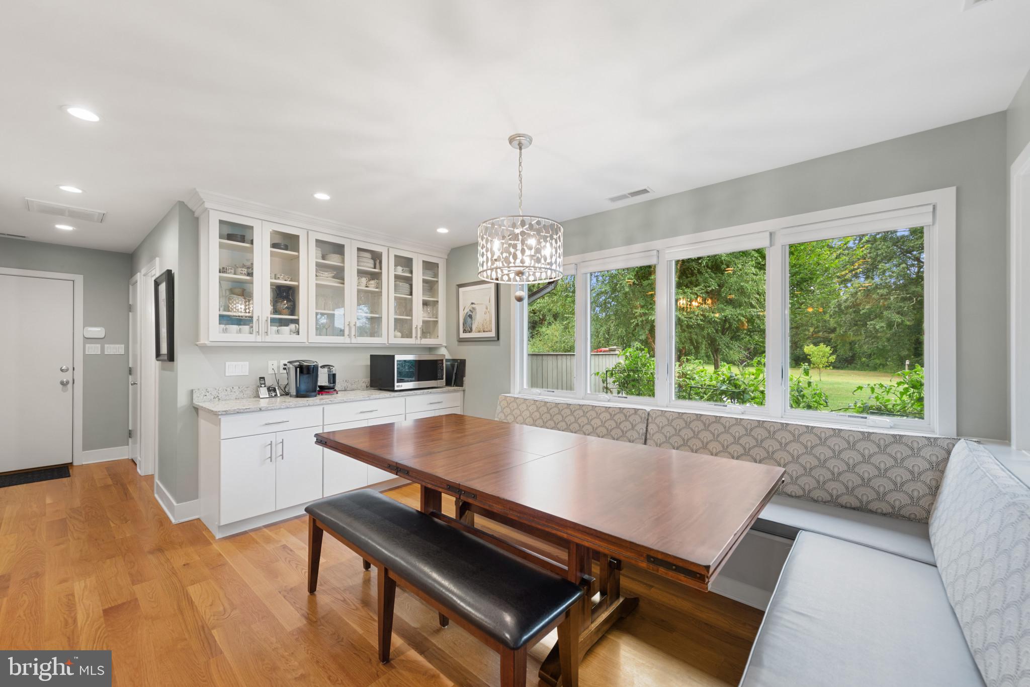 8645 Northbend Cir