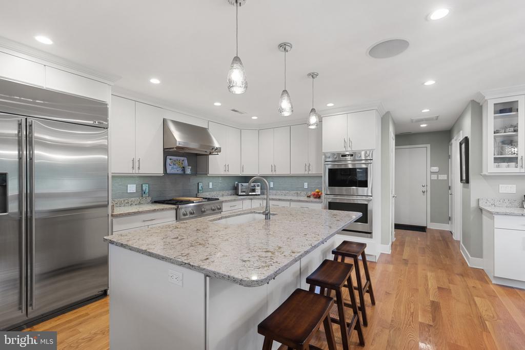 8645 Northbend Cir
