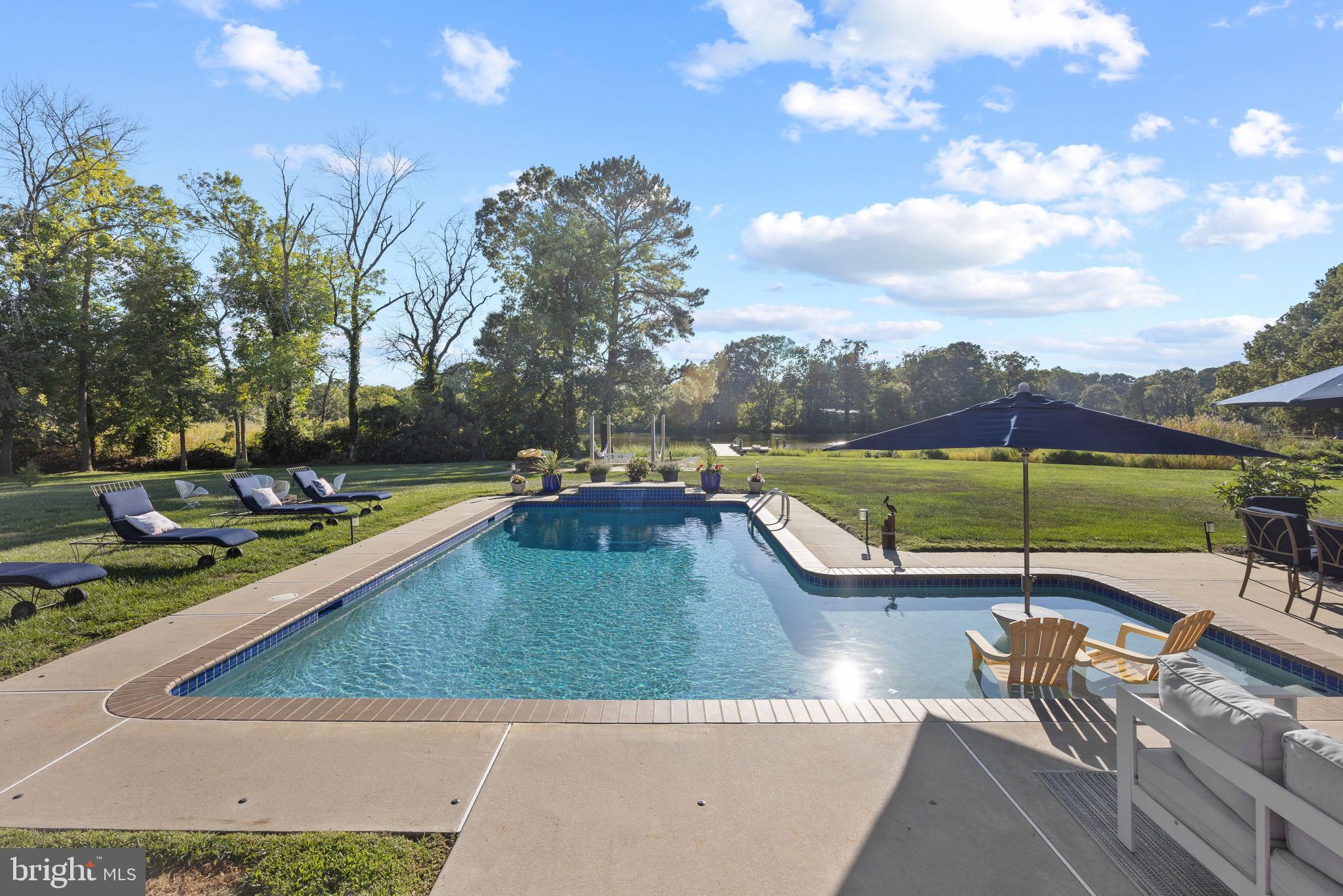 8645 Northbend Cir