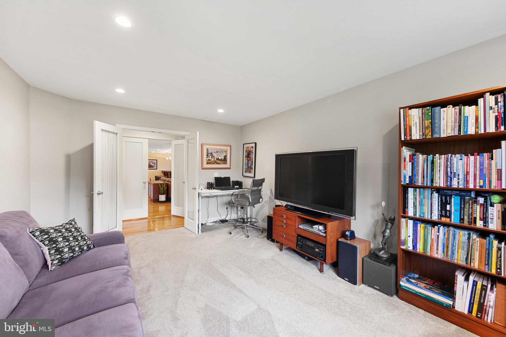 8645 Northbend Cir