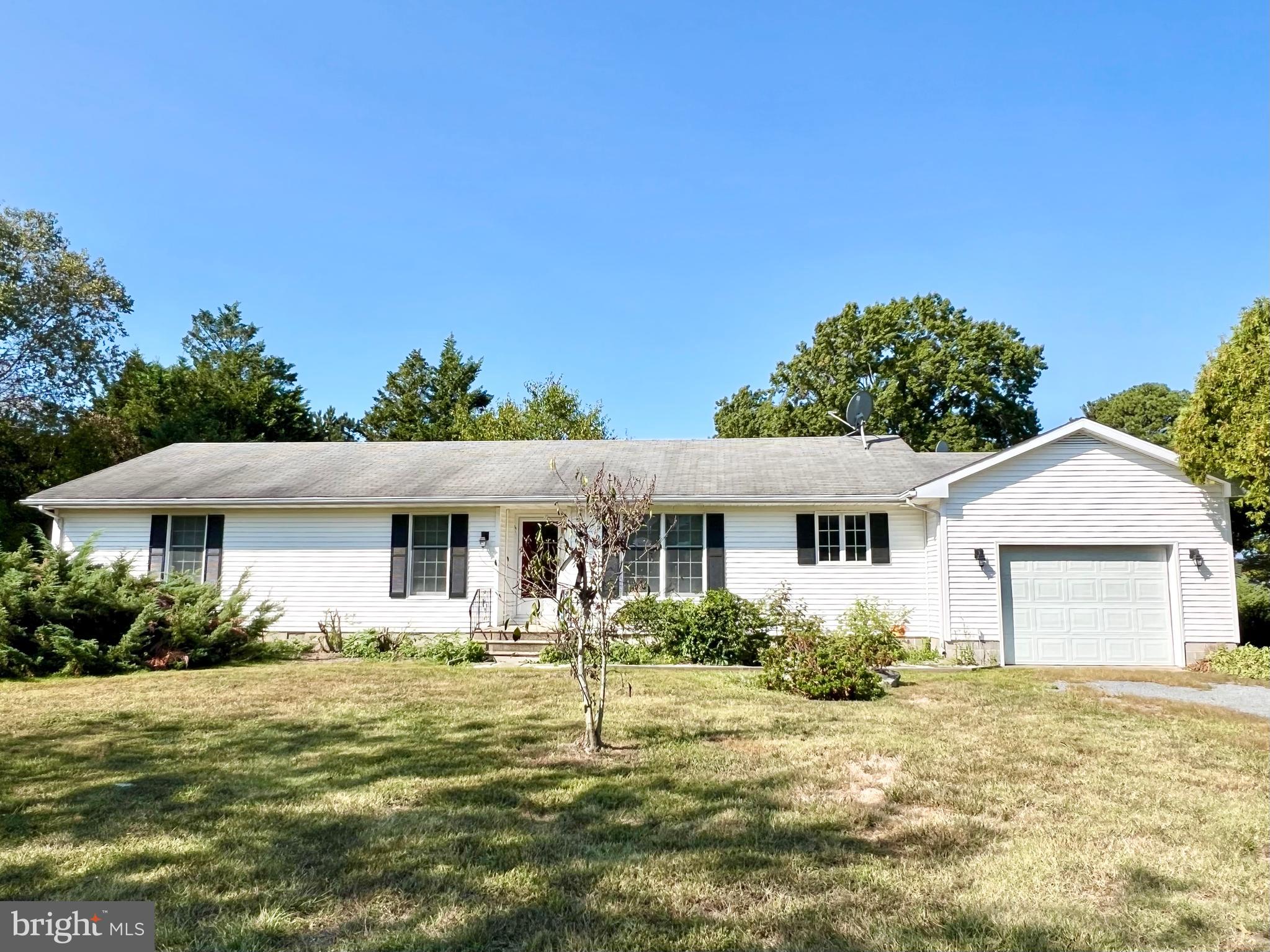 22571 Crescendo Dr