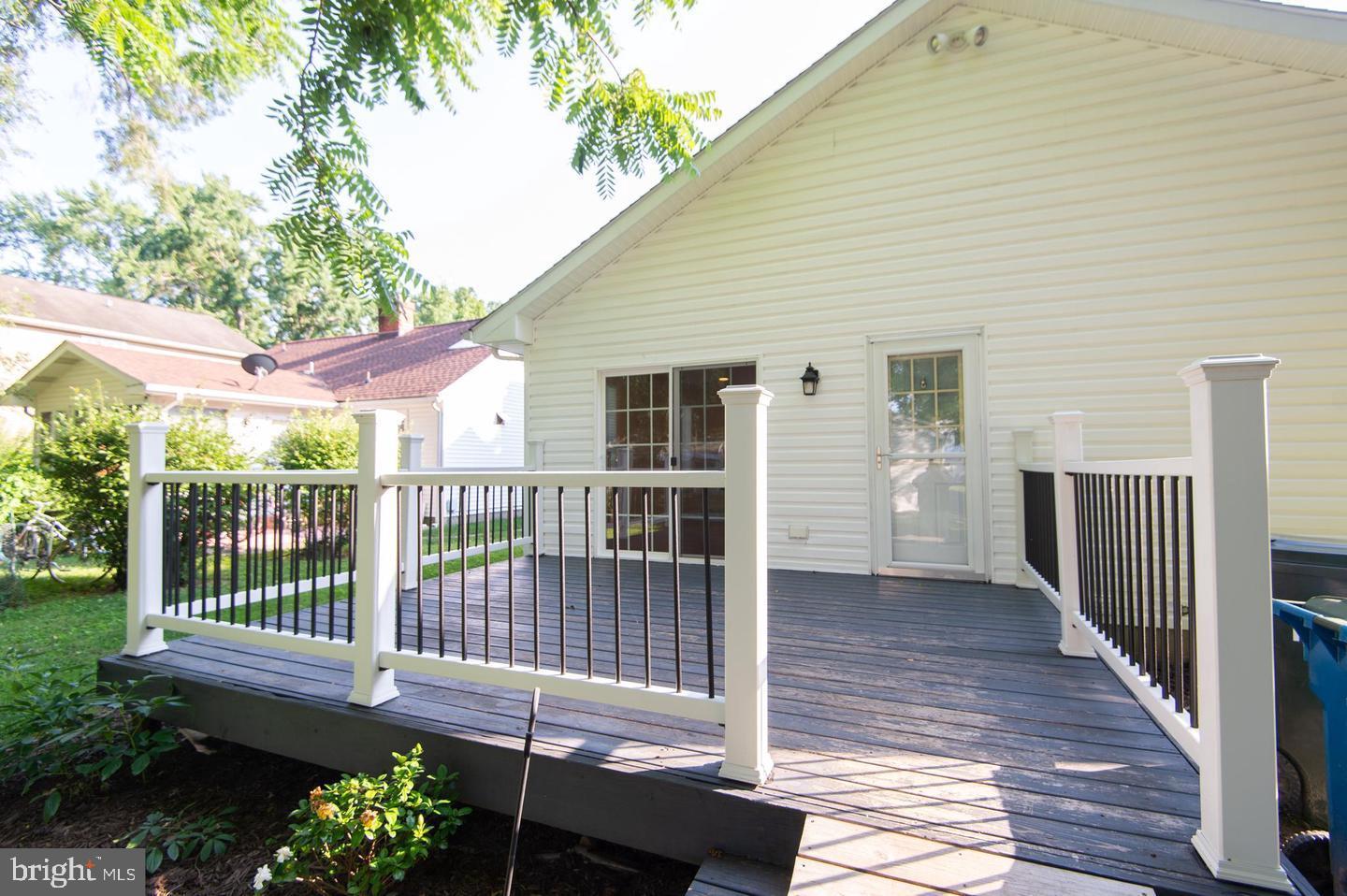 13 Plum St