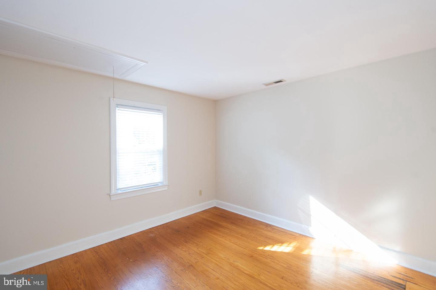 13 Plum St