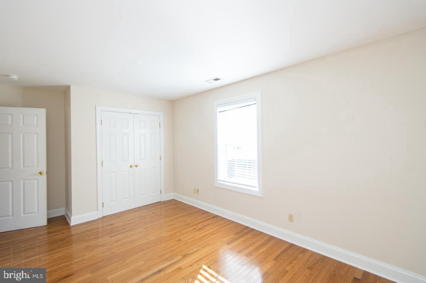 13 Plum St