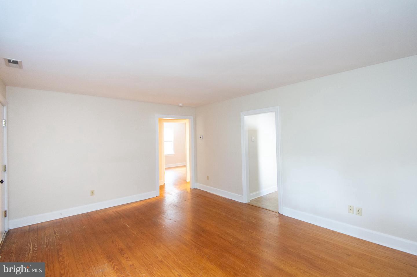 13 Plum St