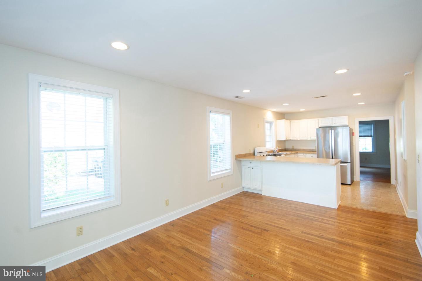 13 Plum St