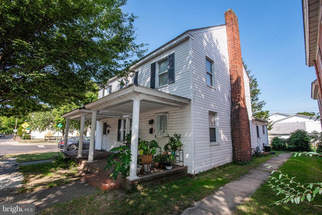 501 Goldsborough St