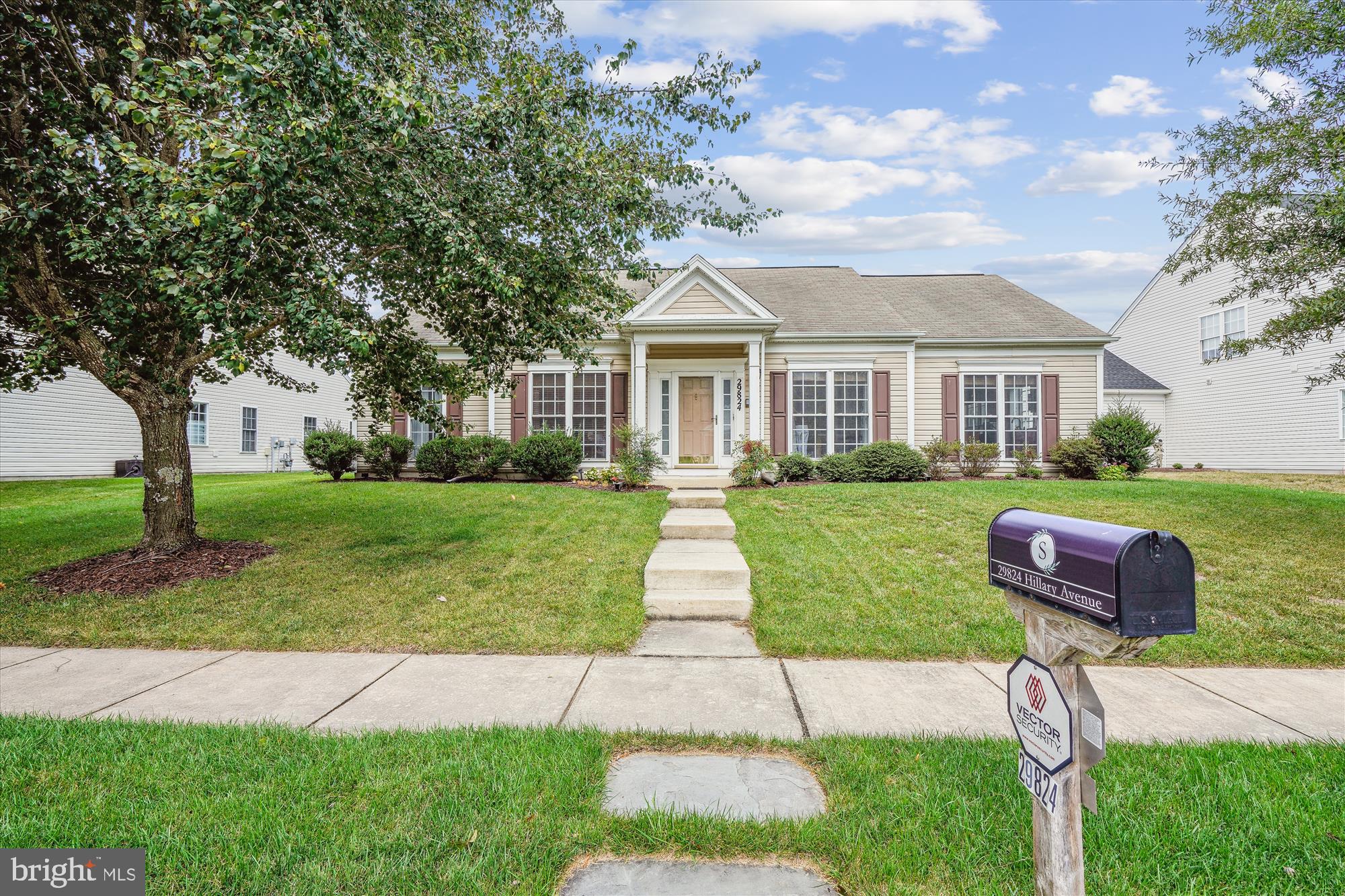 29824 Hillary Ave