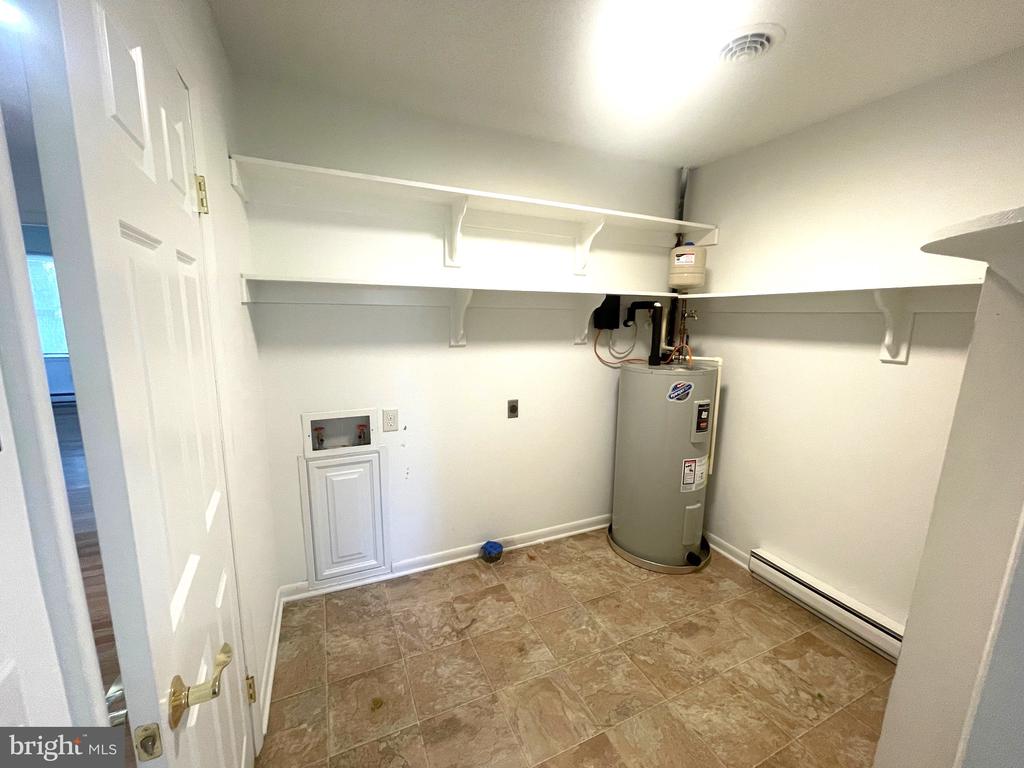 110 Bonfield Ave