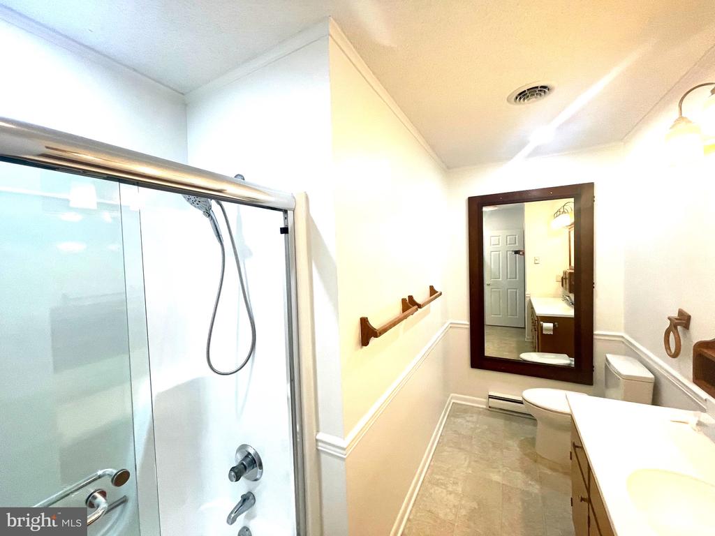 110 Bonfield Ave