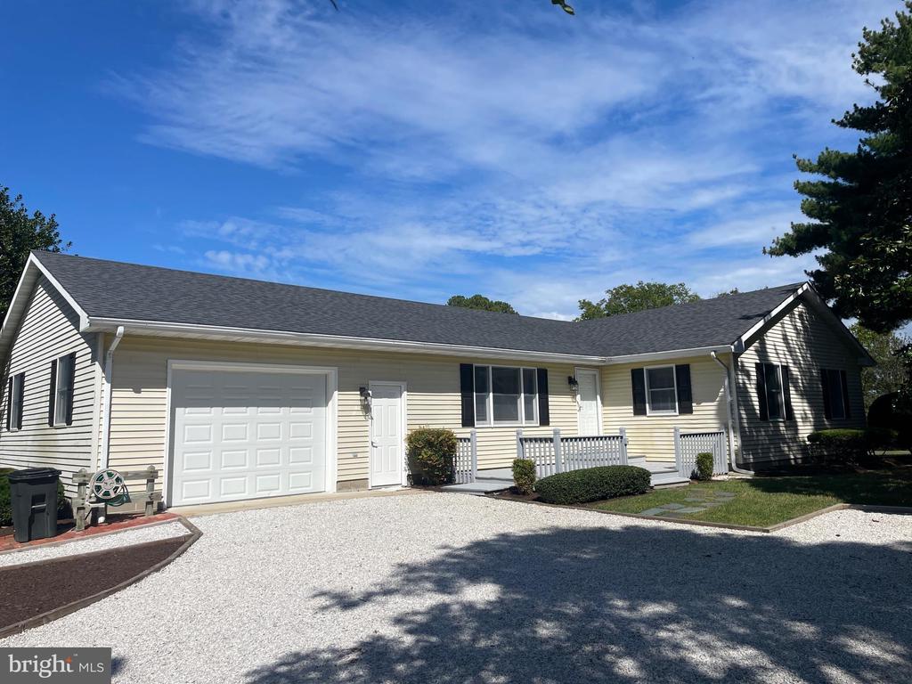 110 Bonfield Ave