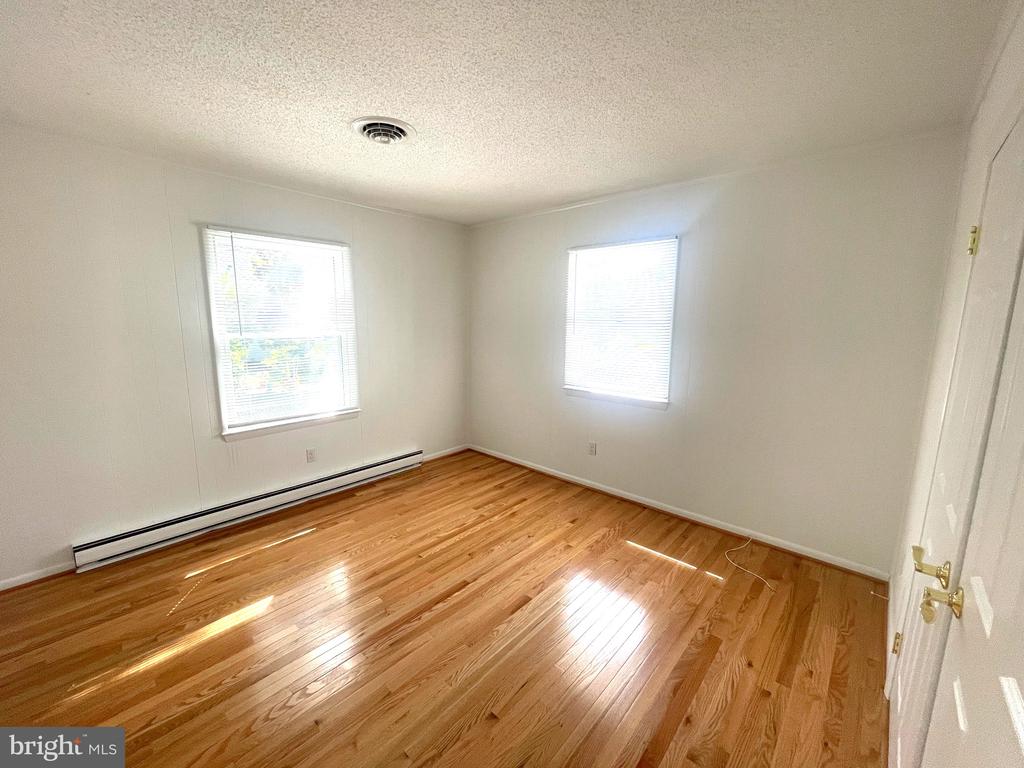 110 Bonfield Ave