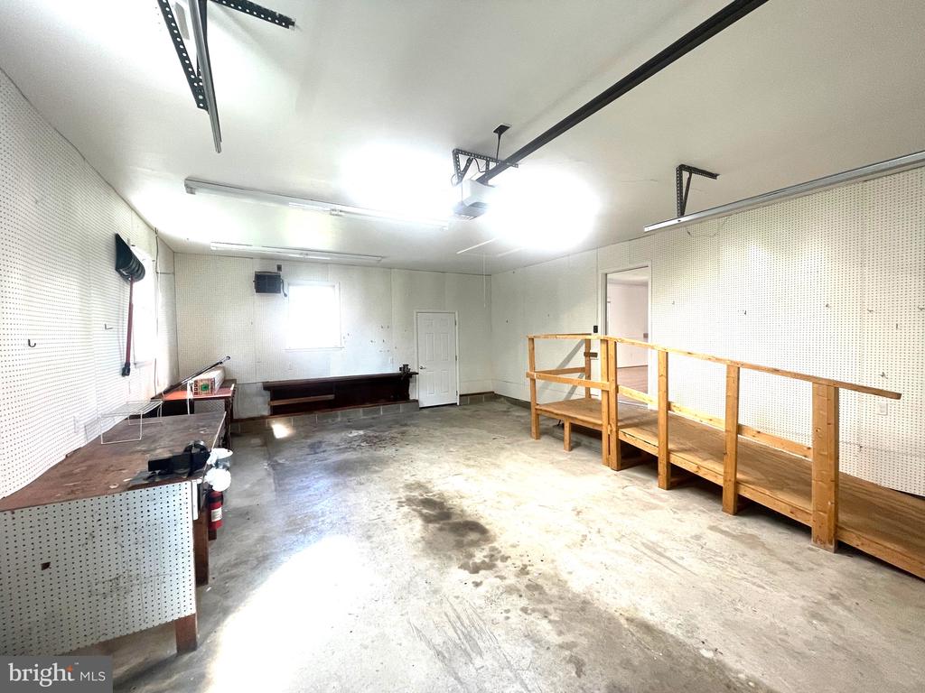 110 Bonfield Ave