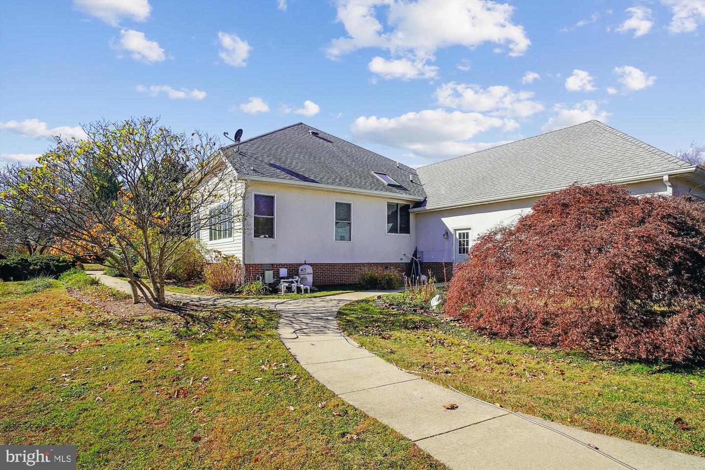 10425 Aberdeen Ln