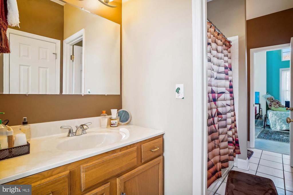 10425 Aberdeen Ln